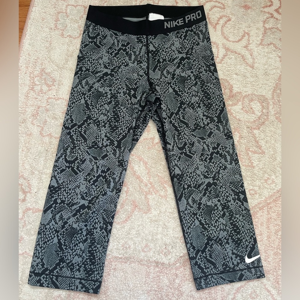 Nike Pro Cropped Leggings